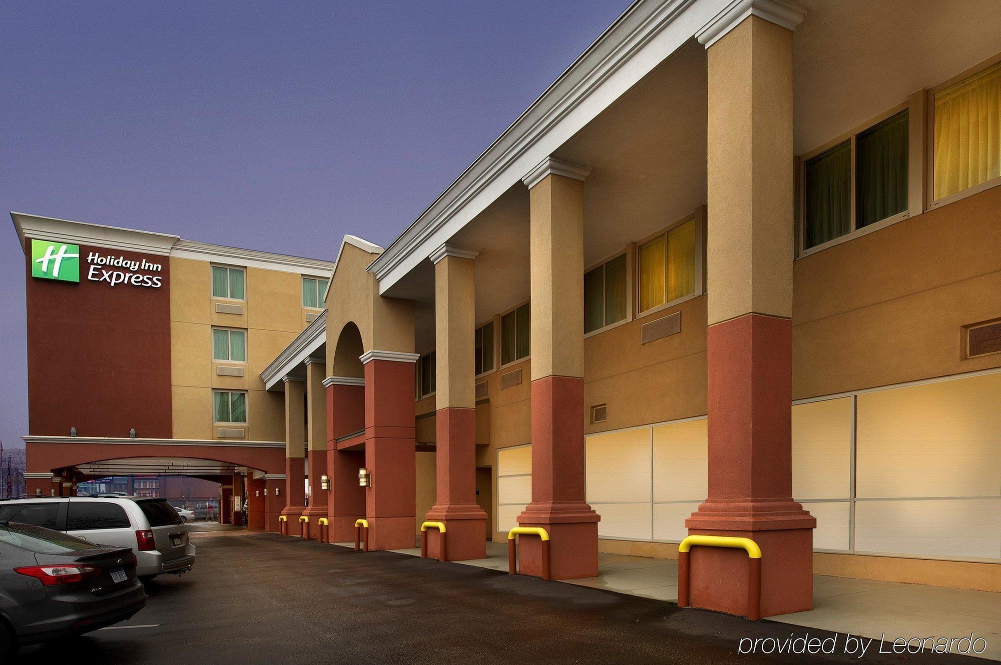 Holiday Inn Express Baltimore At The Stadiums By Ihg Exterior photo